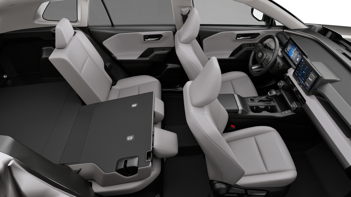 2026 Toyota RAV4 XLE - Photo 30