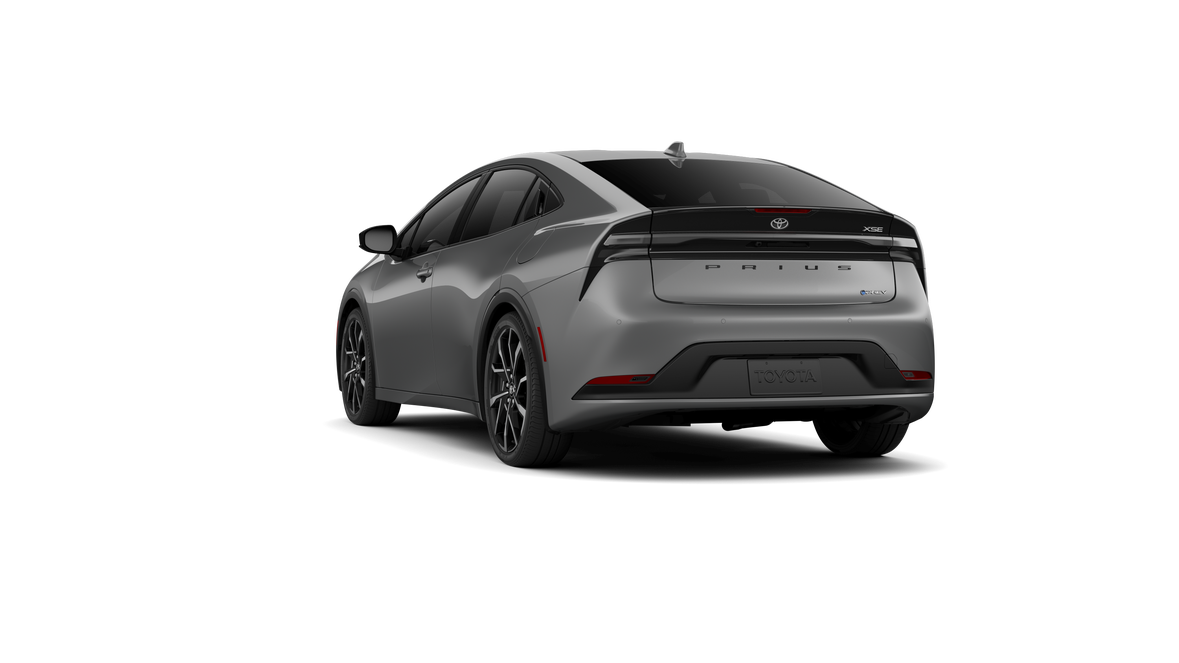 2026 Toyota Prius Plug-in Hybrid XSE - Photo 4